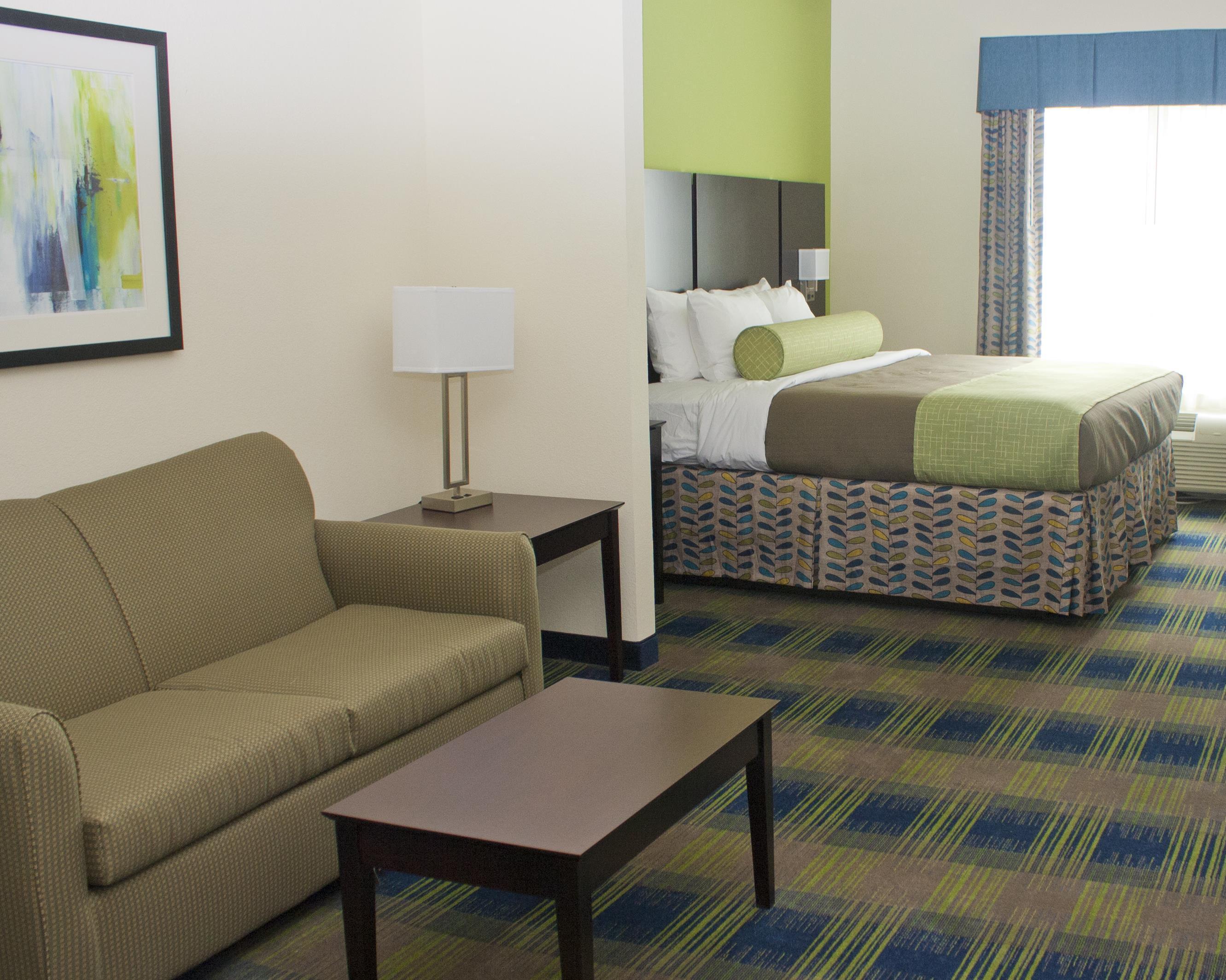 Best Western Plus Pratt Bagian luar foto